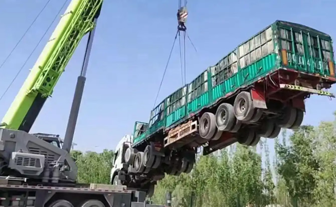 砚山道路脱困救援案例